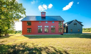 Tate Barn Home view 3